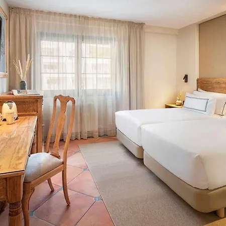 Hotel Melia Sol Y Nieve 4*