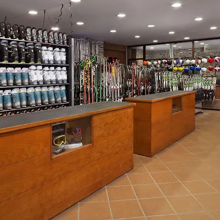 Melia Sol Y Nieve 4*