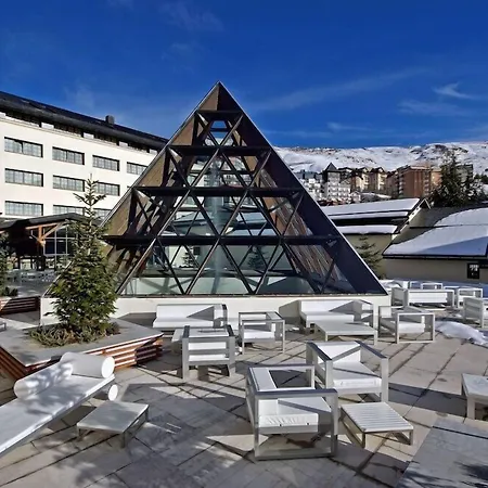Melia Sol Y Nieve 4*