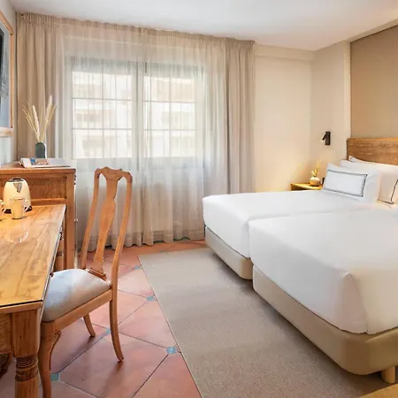 Hotel Melia Sol Y Nieve 4*
