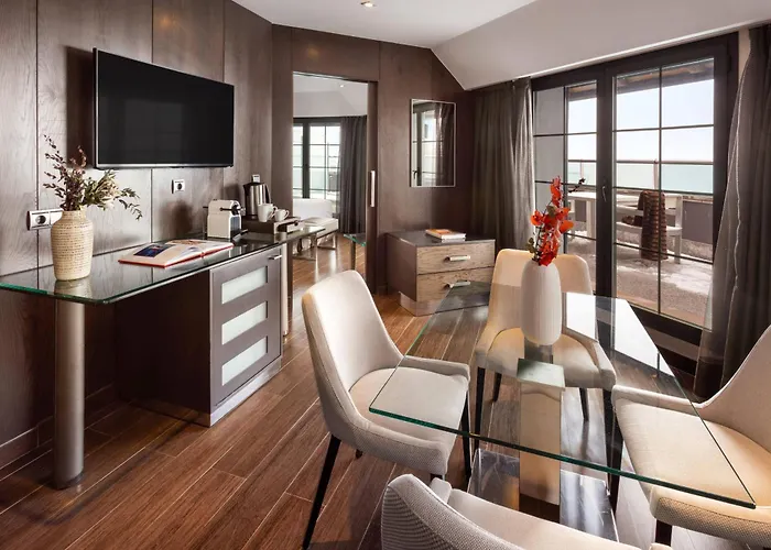 فندق Melia Sol Y Nieve سْييرا نيفادا