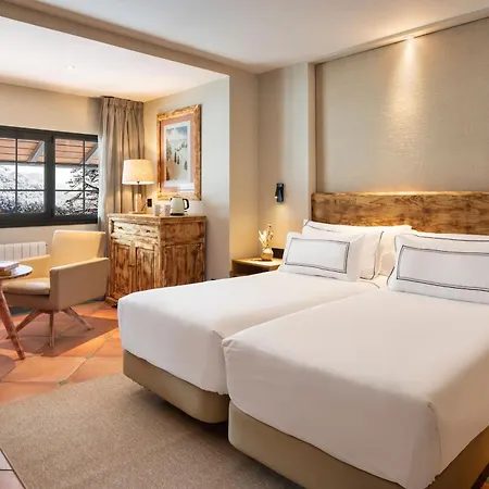 Melia Sol Y Nieve 4*